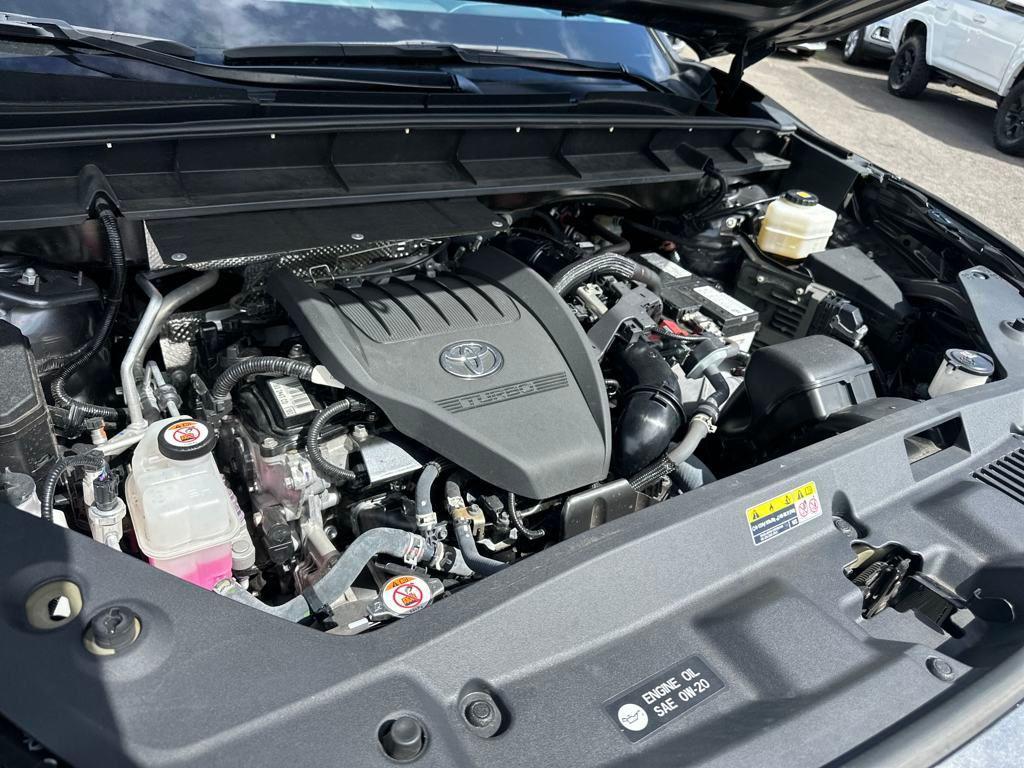used 2023 Toyota Highlander car, priced at $36,500