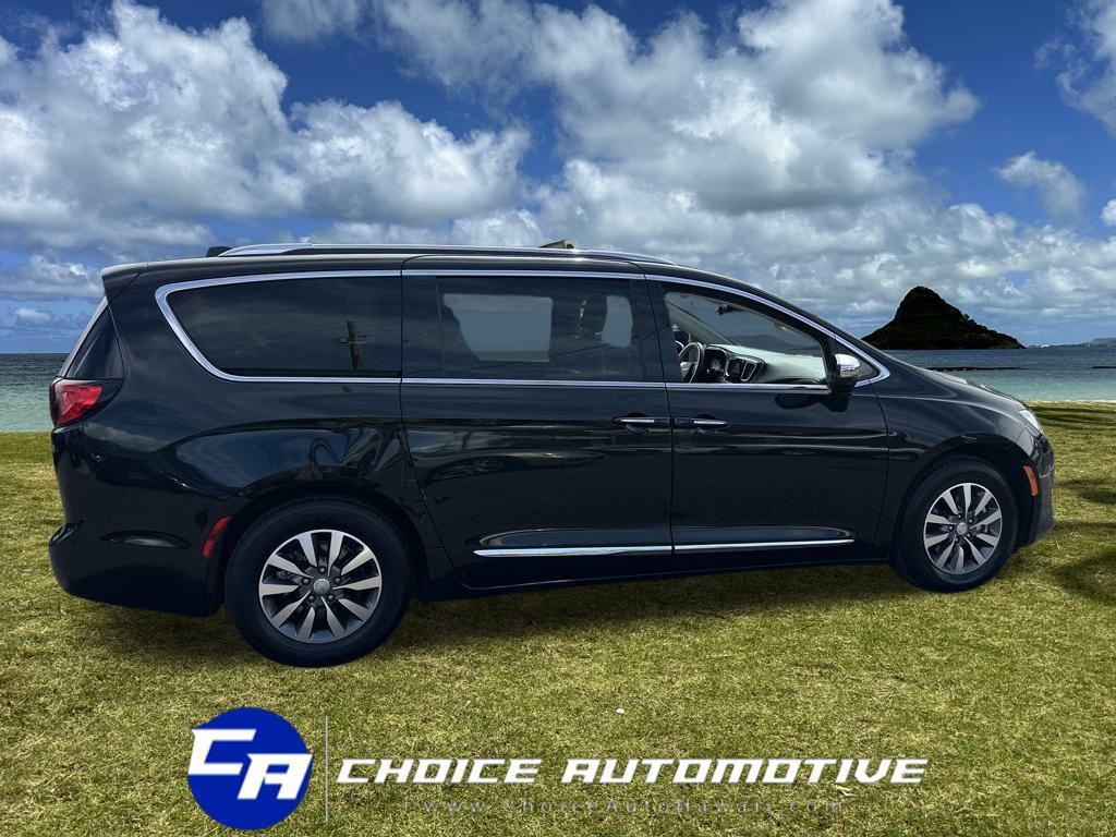 used 2020 Chrysler Pacifica Hybrid car, priced at $25,000