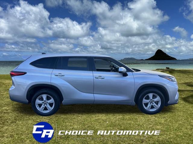 used 2022 Toyota Highlander car, priced at $30,000