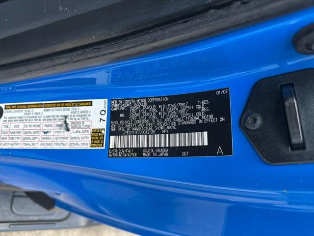 used 2007 Toyota FJ Cruiser car, priced at $16,000