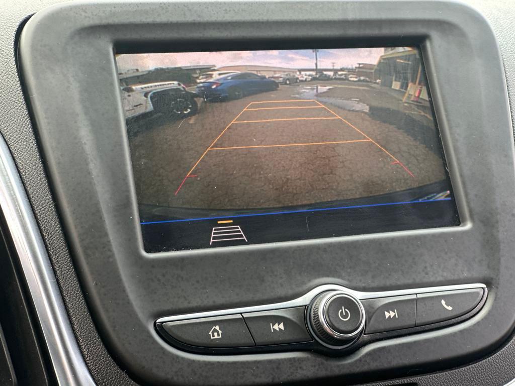 used 2021 Chevrolet Equinox car, priced at $23,500