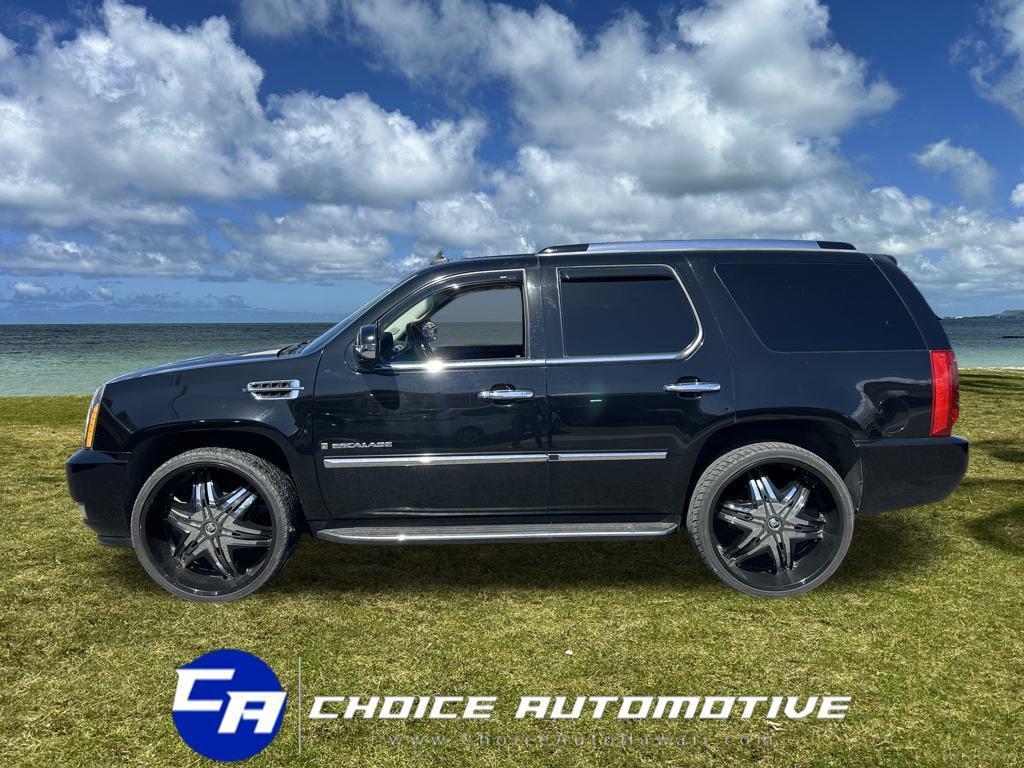 used 2008 Cadillac Escalade car, priced at $12,500