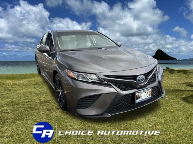 used 2018 Toyota Camry Hybrid car, priced at $18,500