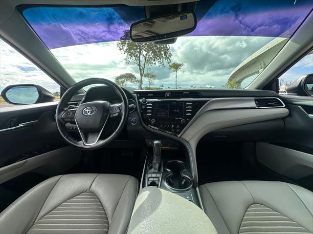 used 2018 Toyota Camry Hybrid car, priced at $18,500