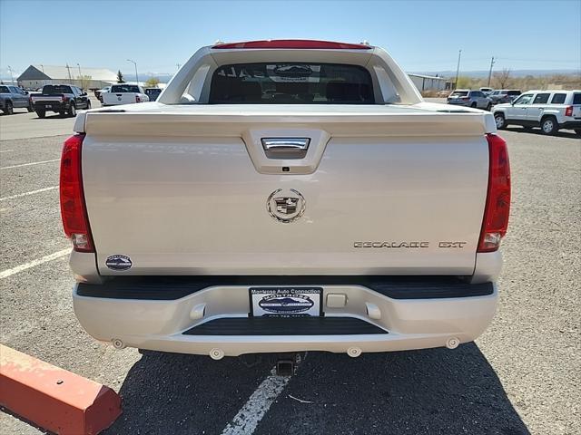 used 2008 Cadillac Escalade EXT car, priced at $17,490