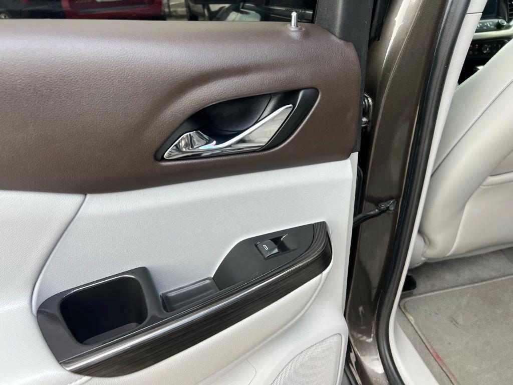 used 2019 GMC Acadia car, priced at $14,995