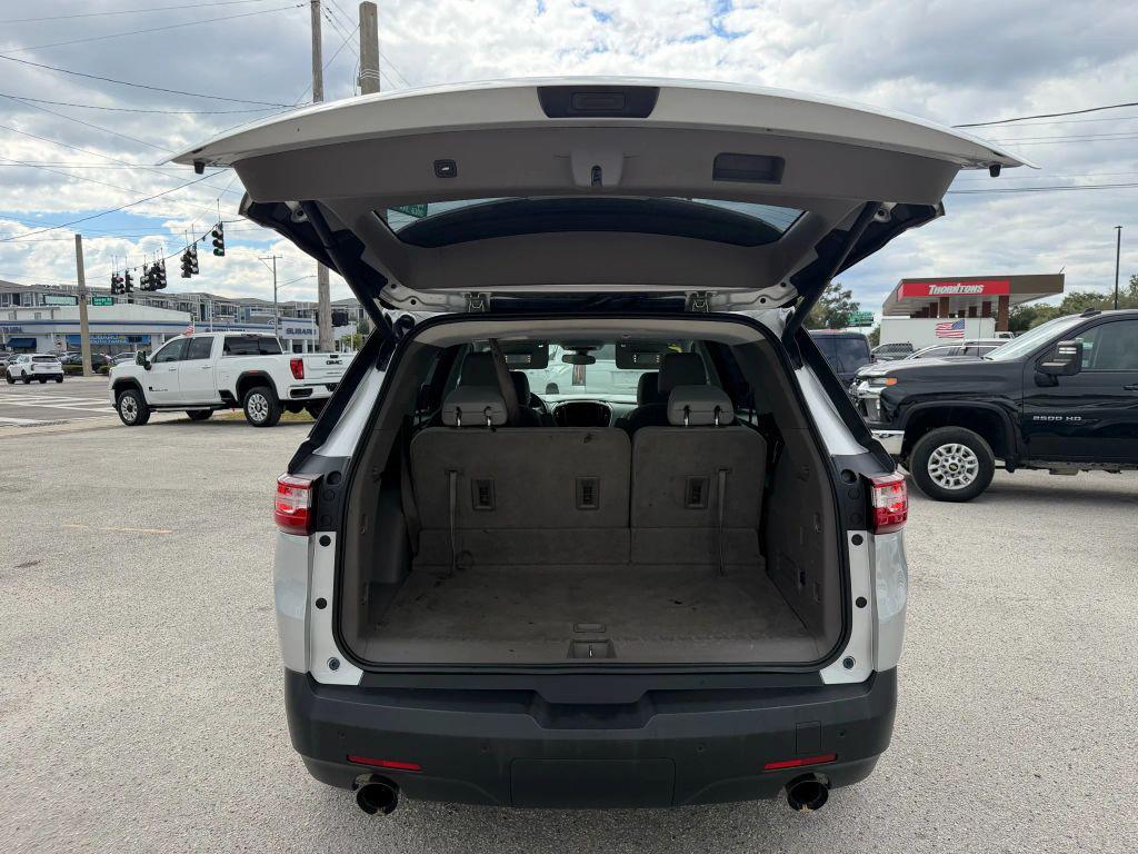 used 2019 Chevrolet Traverse car, priced at $13,895