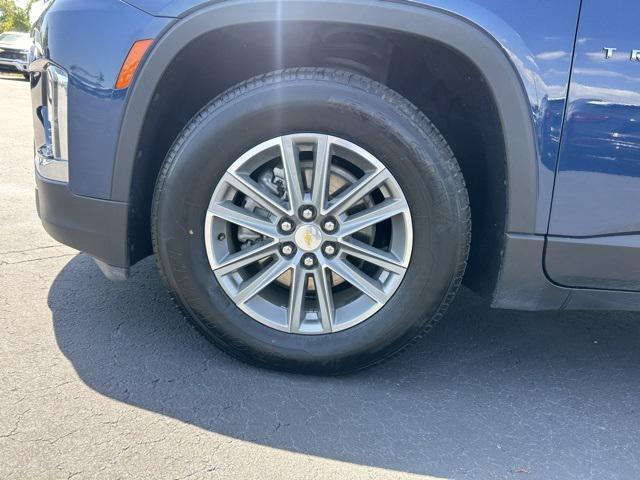 used 2023 Chevrolet Traverse car, priced at $28,900