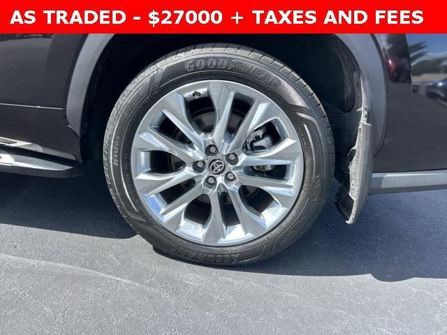 used 2020 Toyota Highlander car, priced at $27,000