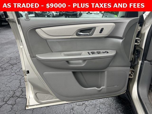 used 2016 Chevrolet Traverse car, priced at $9,000