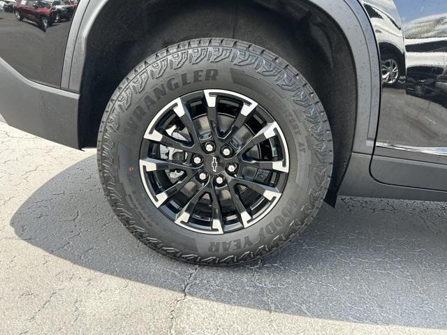used 2025 Chevrolet Traverse car, priced at $49,500