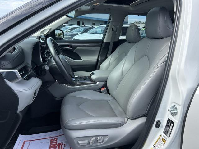 used 2022 Toyota Highlander car, priced at $36,000