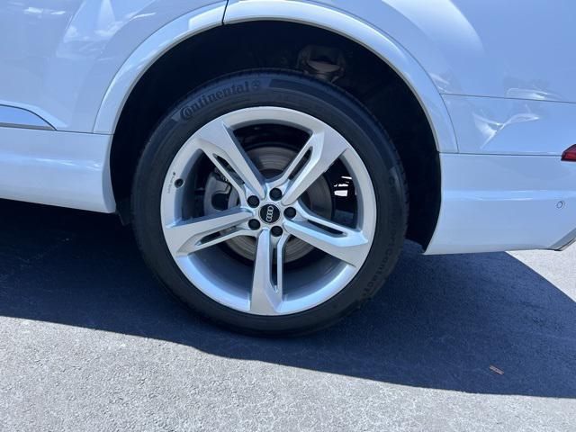 used 2019 Audi Q7 car, priced at $24,590