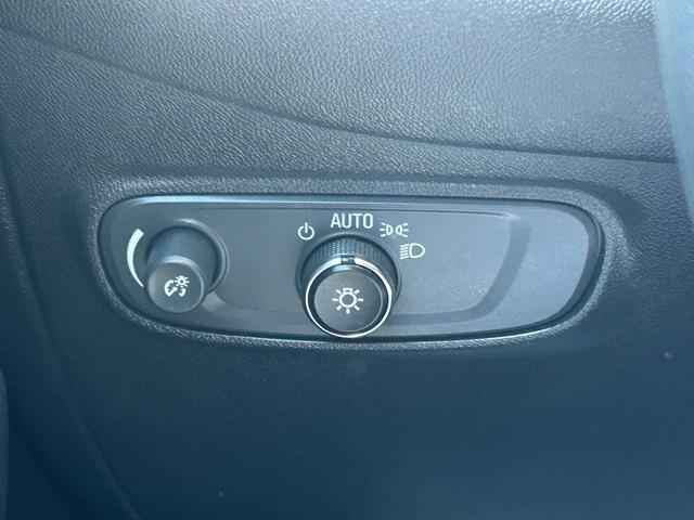 used 2022 Chevrolet Equinox car, priced at $20,000