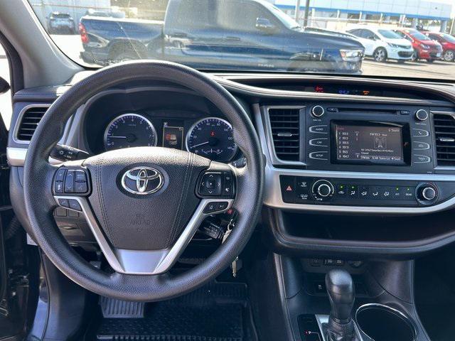 used 2018 Toyota Highlander car, priced at $20,977
