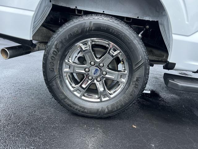 used 2022 Ford F-150 car, priced at $38,000