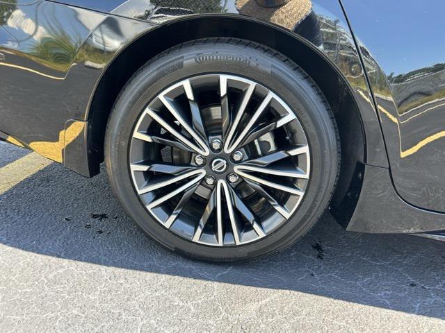 used 2020 Nissan Maxima car, priced at $20,545