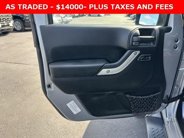 used 2015 Jeep Wrangler Unlimited car, priced at $13,000