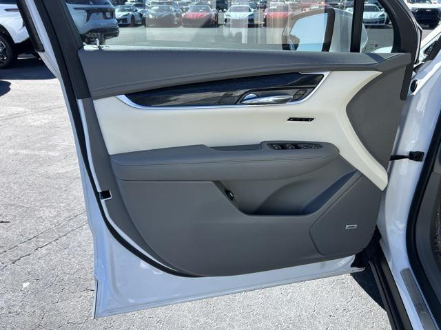 used 2022 Cadillac XT6 car, priced at $31,186