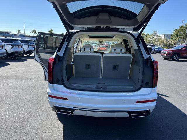 used 2022 Cadillac XT6 car, priced at $31,186