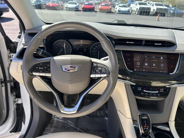 used 2022 Cadillac XT6 car, priced at $31,186