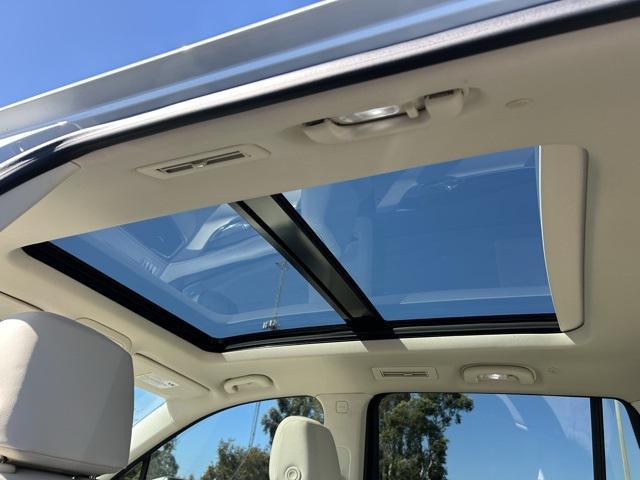 used 2022 Cadillac XT6 car, priced at $31,186