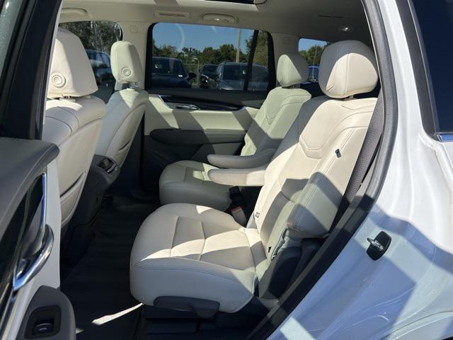 used 2022 Cadillac XT6 car, priced at $31,186