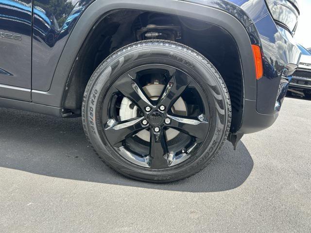 used 2024 Jeep Grand Cherokee car, priced at $36,400