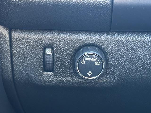 used 2021 Chevrolet Colorado car, priced at $24,000