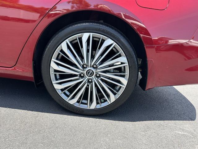 used 2023 Nissan Altima car, priced at $22,500
