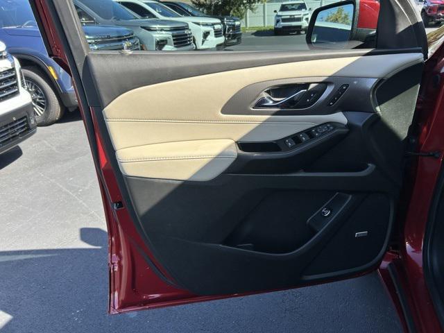 used 2023 Chevrolet Traverse car, priced at $36,400