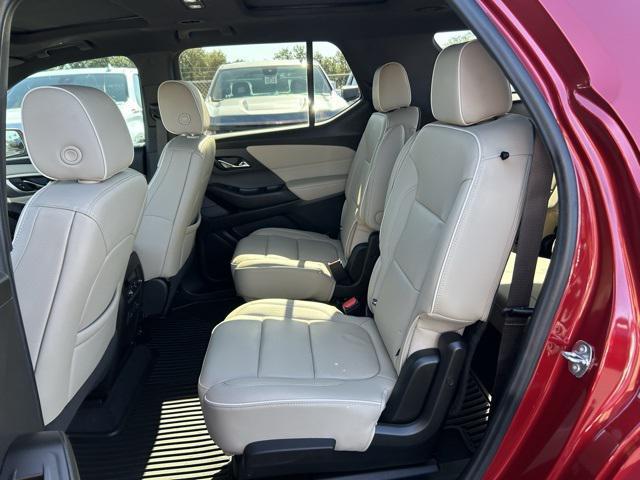used 2023 Chevrolet Traverse car, priced at $36,400