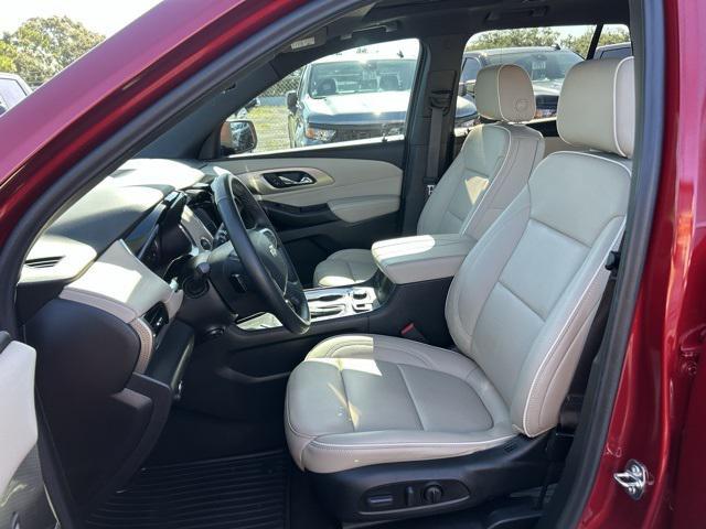 used 2023 Chevrolet Traverse car, priced at $36,400