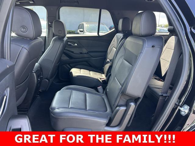 used 2023 Chevrolet Traverse car, priced at $28,849