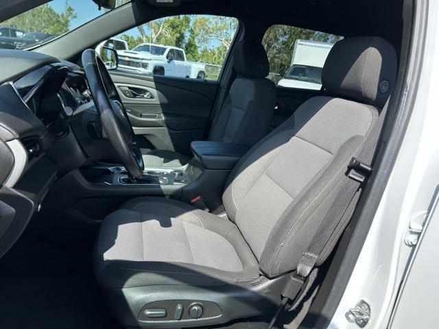 used 2023 Chevrolet Traverse car, priced at $27,800