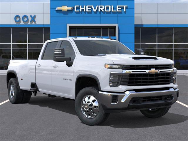 new 2025 Chevrolet Silverado 3500 car, priced at $72,575