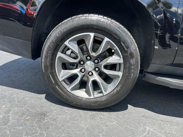 used 2023 Chevrolet Suburban car