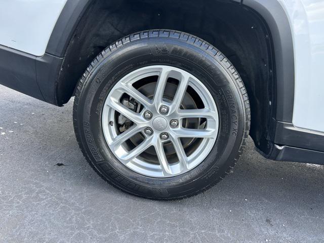 used 2022 Jeep Grand Cherokee L car, priced at $27,000