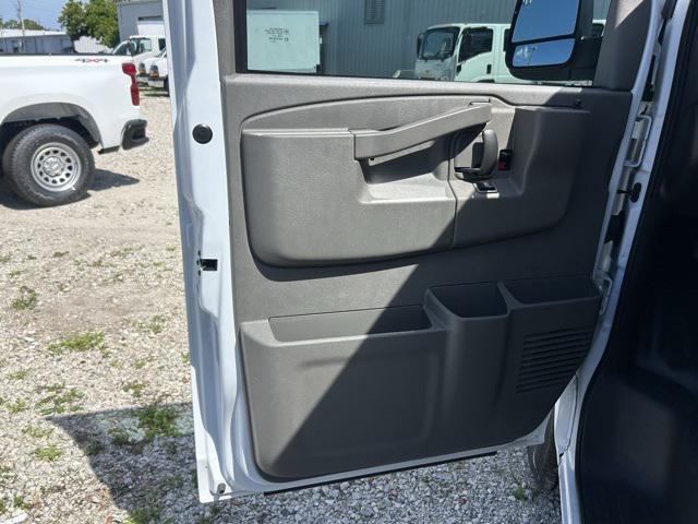 new 2025 Chevrolet Express 2500 car, priced at $45,817