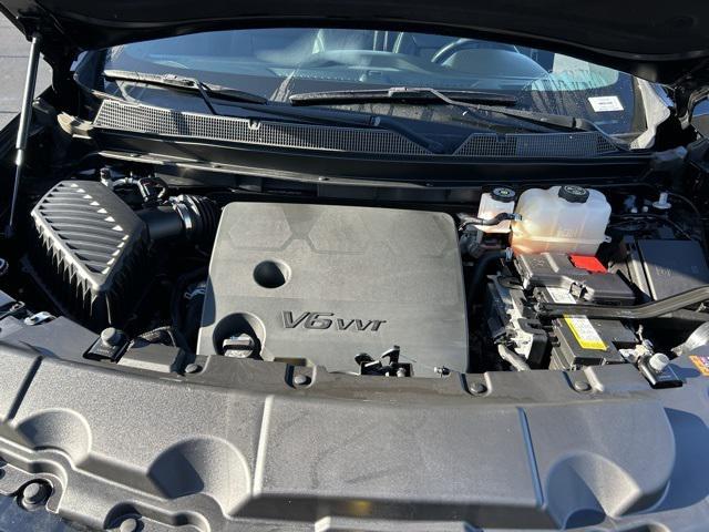 used 2023 Chevrolet Traverse car, priced at $34,000