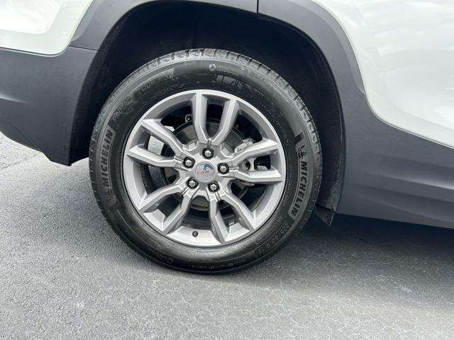 used 2024 GMC Terrain car, priced at $27,000