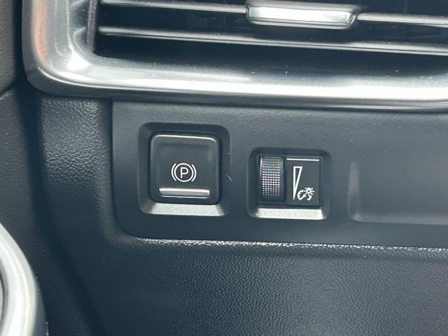 used 2023 Cadillac XT4 car, priced at $27,000