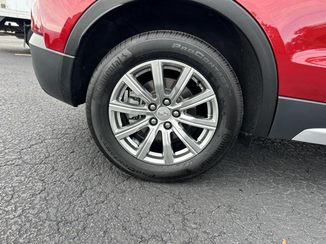 used 2023 Cadillac XT4 car, priced at $27,000