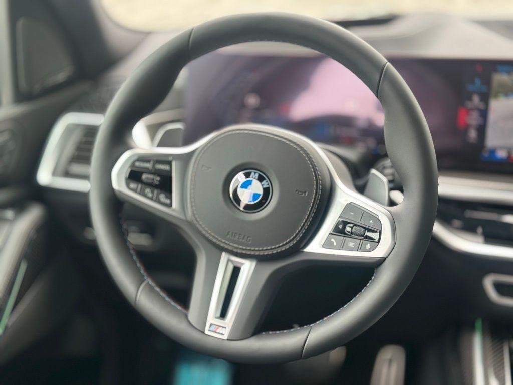 new 2026 BMW X7 car, priced at $125,675