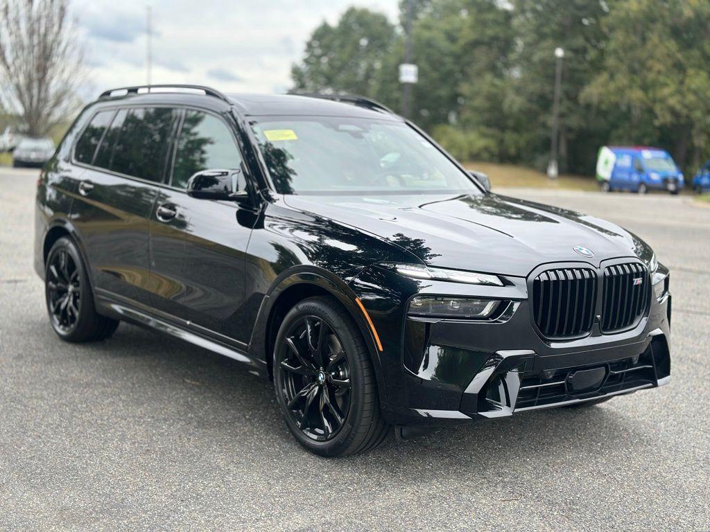 new 2026 BMW X7 car, priced at $125,675