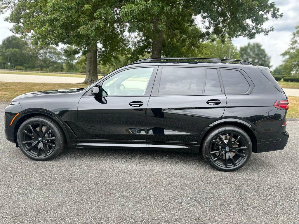 new 2026 BMW X7 car, priced at $125,675