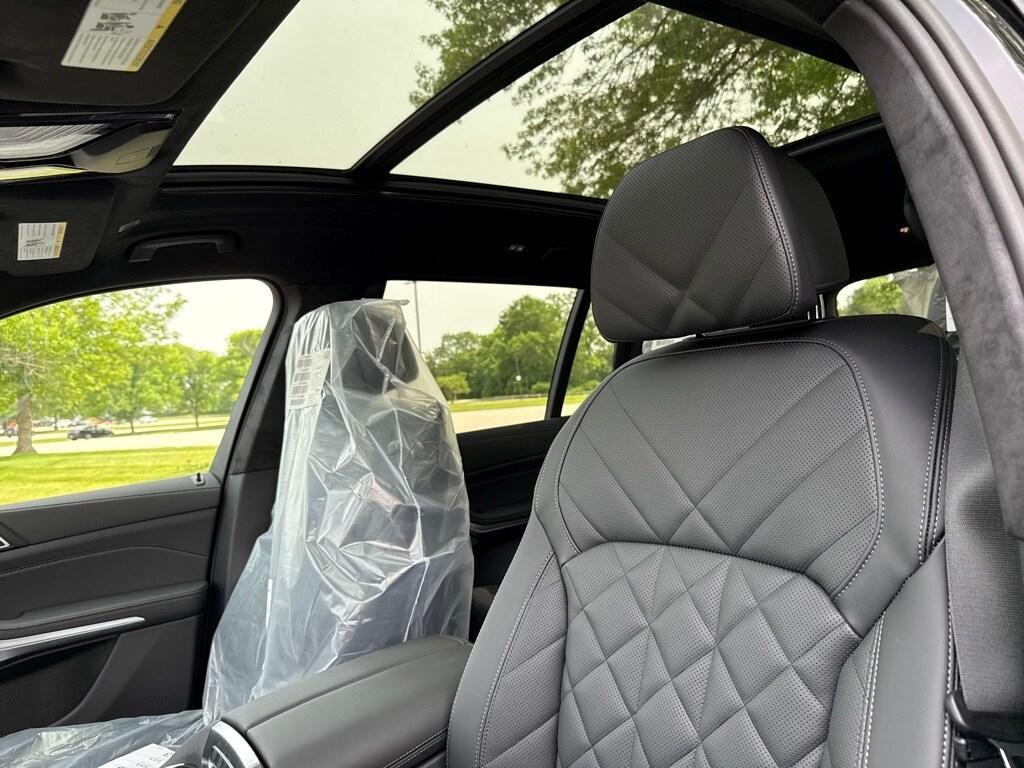 new 2026 BMW X7 car, priced at $99,630