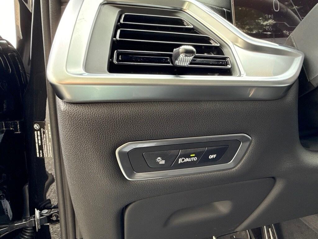 new 2026 BMW X7 car, priced at $99,630