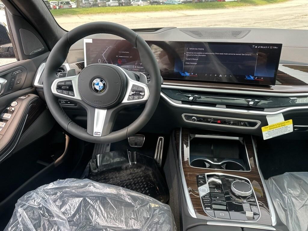 new 2025 BMW X7 car, priced at $95,150