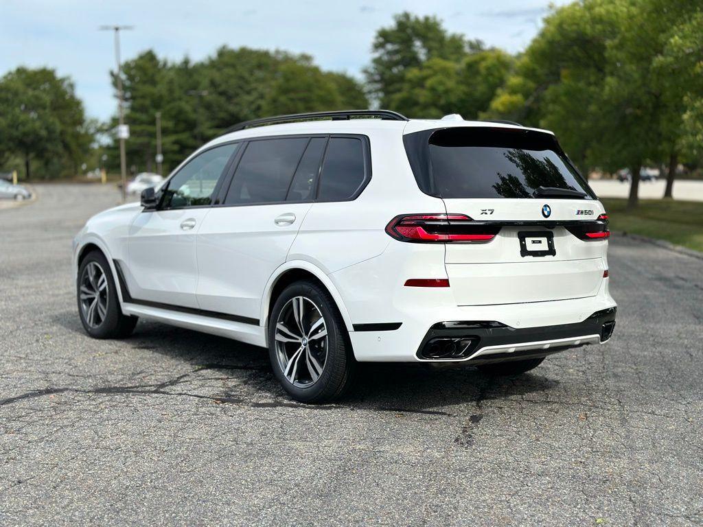 new 2026 BMW X7 car, priced at $123,155
